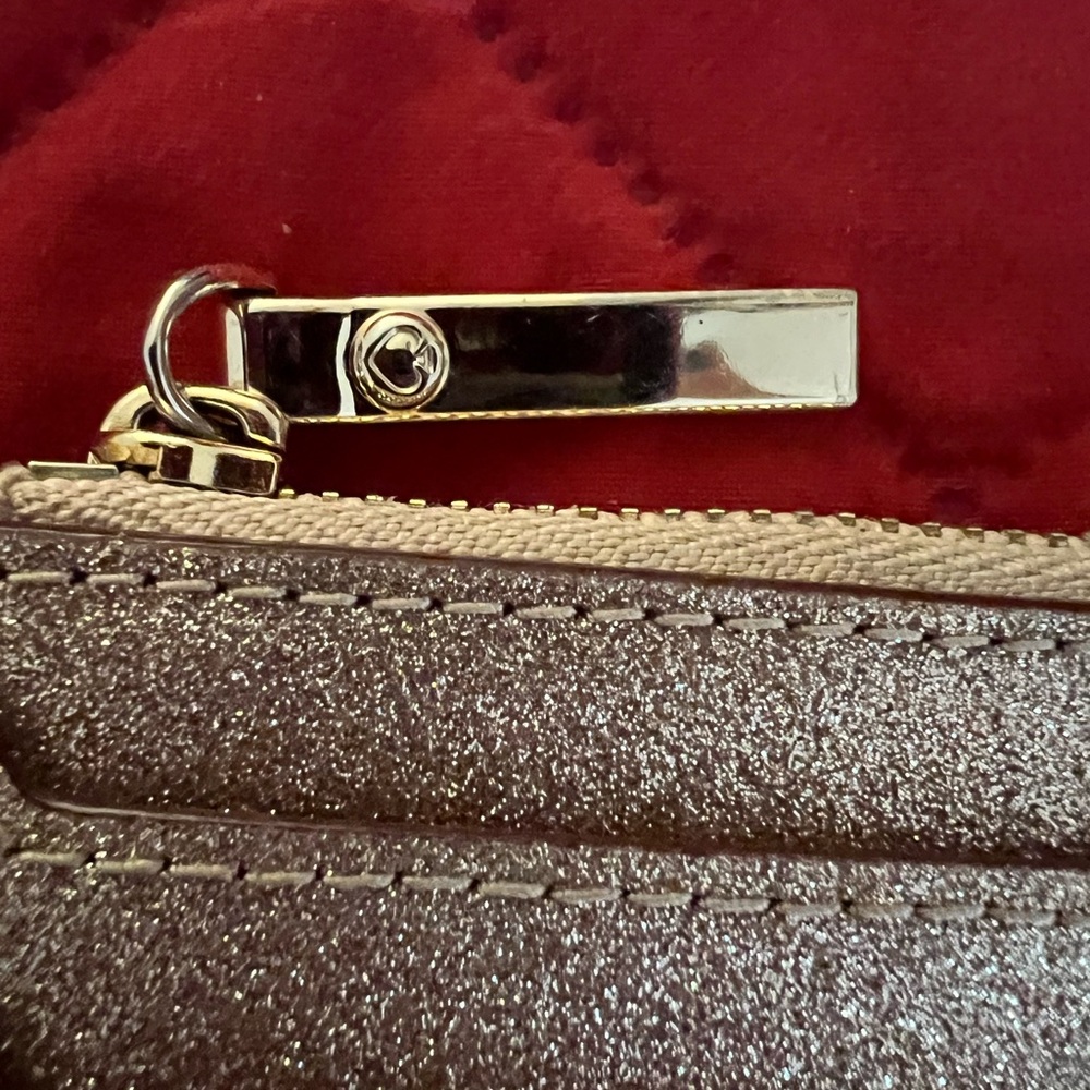 Kate Spade Rose Gold Metallic Glitter Card Holder With Keychain. - Picture 8 of 8